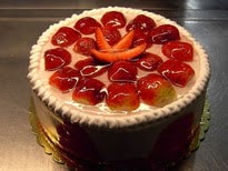 Premium Gurme Seri 6-9 Kişilik Klasik Çilekli Adana pasta